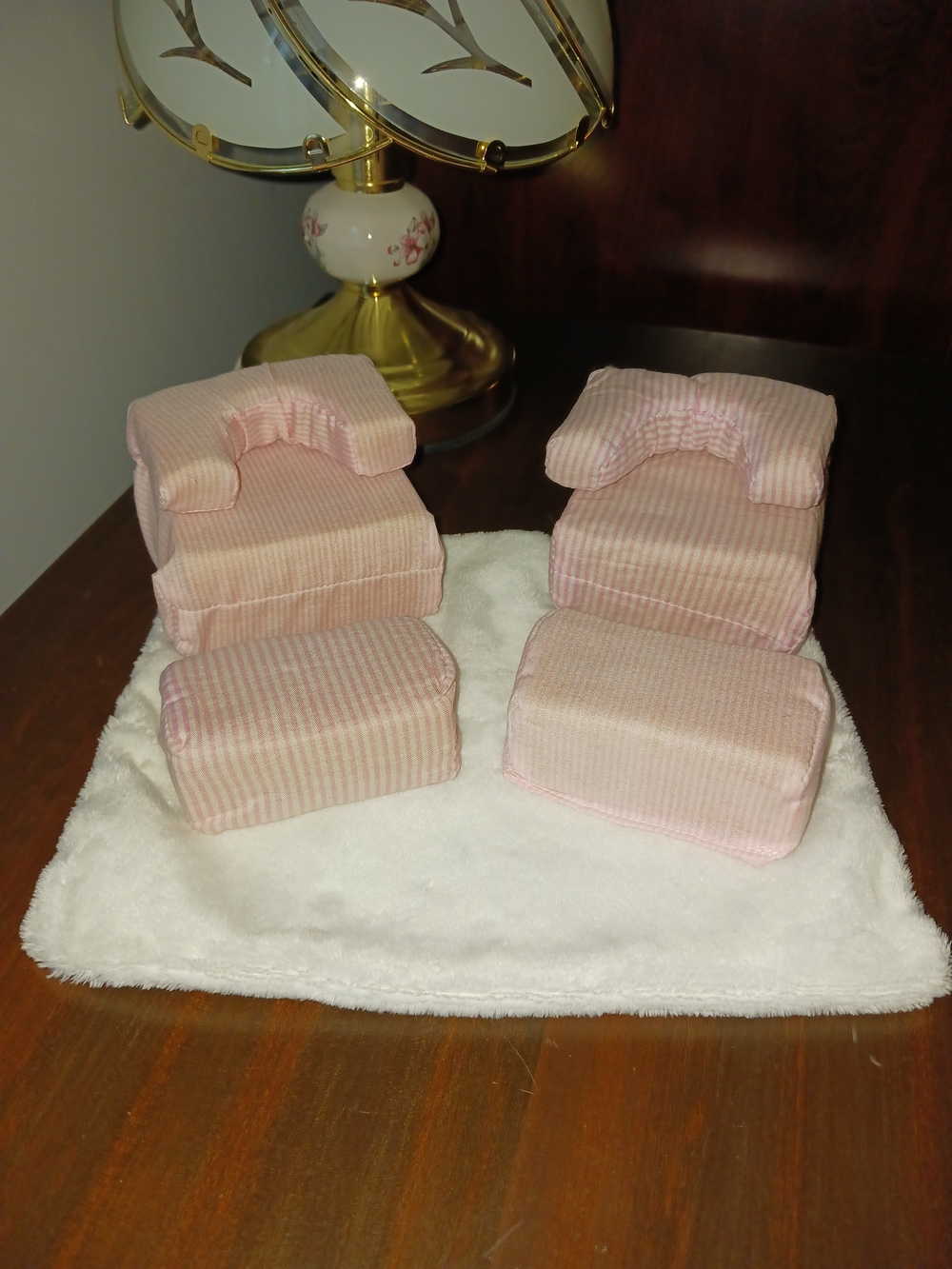 Barbie Doll Size Soft Plush Chairs With Ottomans And Soft White Rug